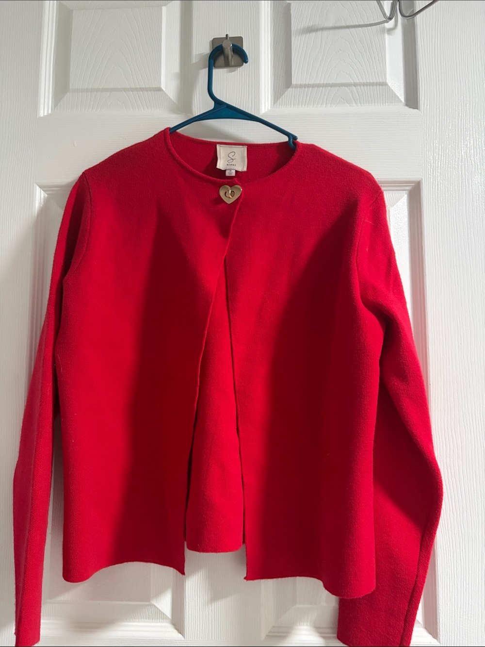 Sioni Bright Red Knit Top with Gold Heart Turn-Lock